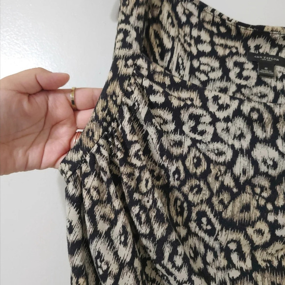 ANN TAYLOR Sleeveless Square Neck Leopard Fitted Knee Length Dress, Ruched Sides - Picture 8 of 15